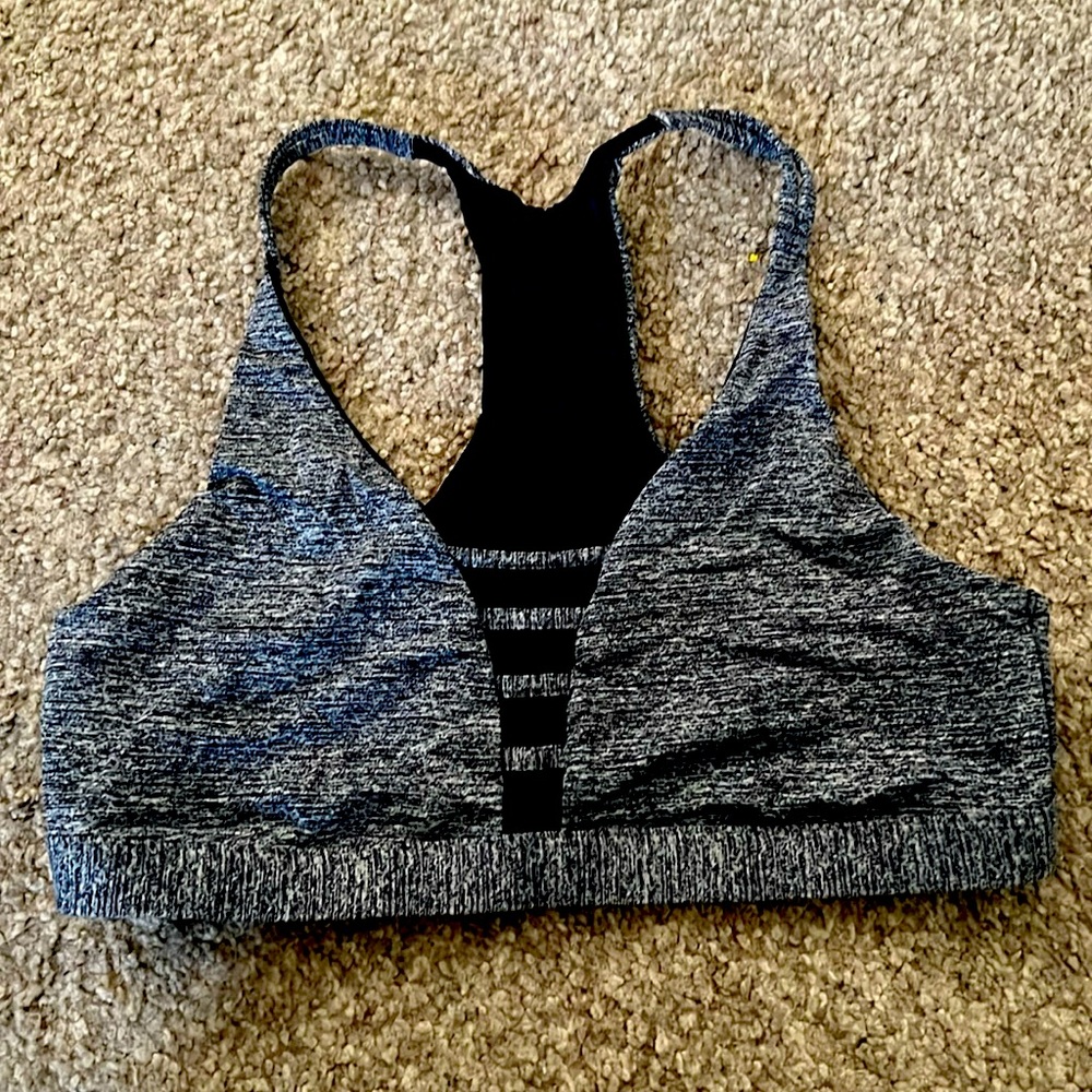 Victoria’s Secret- Pink sports bra - Picture 1 of 2